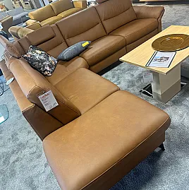 Ledergarnitur mit motorischer Relaxfunktion