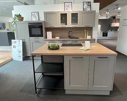 Küchenzeile mit Insel Hampton Selection Esche-greige HK1274 - Küchenzeile mit Insel Hampton Selection Esche-greige HK1274