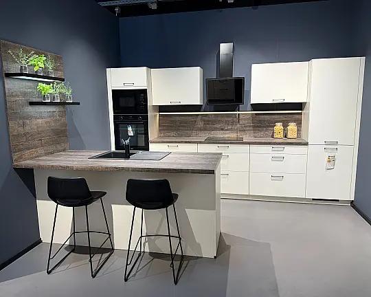 DWK 118 Magnolie kombiniert mit dunklem Holzdekor - Dassbach