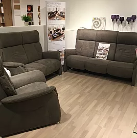 Dunkles hochwertiges mehrteiliges Couchsystem