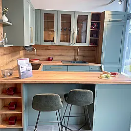 schöne moderne Landhausküche