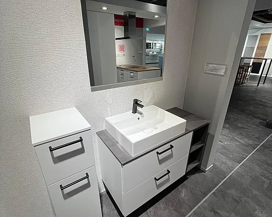 Exklusives Badezimmer- Waschtisch -Spiegel mit LED-Beleuchtung-Alpinweiß matt - Touch Lacklaminat Alpinweiß matt
