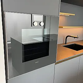 Luxus Backofen aus der Serie 400 in Anthrazit mit Türanschlag Rechts und mit tollem Zubehör | Backstein, Heizkörper, Teleskopauszug