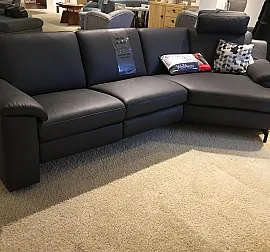 Moderne Couchgarnitur in schwarz