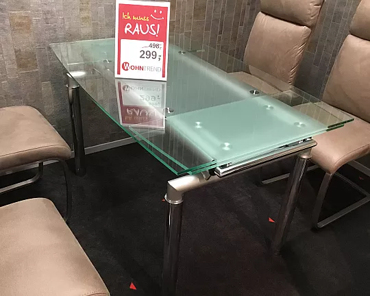 Ausziehbarer Tisch kombiniert Glasplatte mit Metall - Esstisch