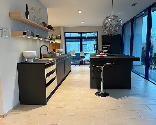 Moderne Küche in Grafitgrau samtmatt - Urban SC10