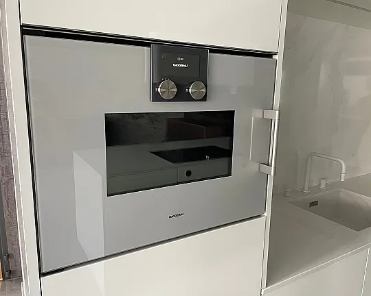 Mikrowellen-Backofen Serie 200 in Silber mit Linksanschlag - BMP251130