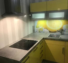 Moderne Farbenfrohe Küche