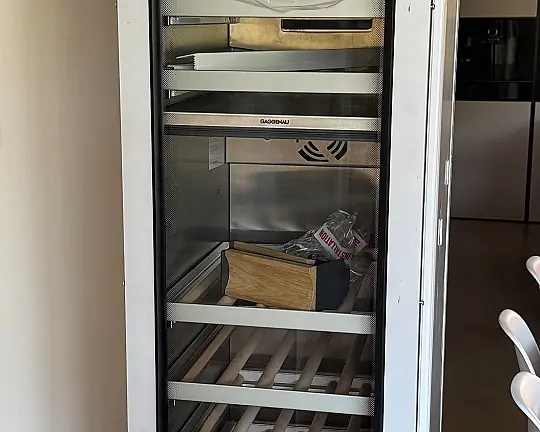 Vollintegrierbarer Weinkühlschrank - RW414361