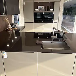 Concept130  in Champagner und Braun metallic inkl. Siemens Studioline
