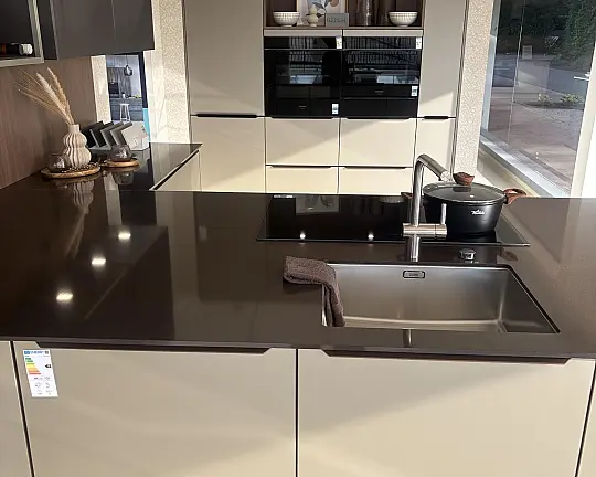 Concept130  in Champagner und Braun metallic inkl. Siemens Studioline - VEGAS