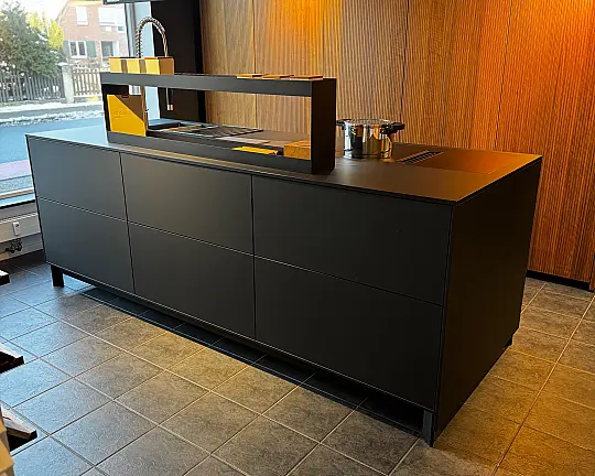 Schwarze Insel - NX240