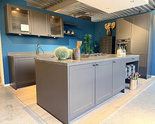 Pronorm showroomkeuken met eiland - Bertazzoni & Quooker - Matlak