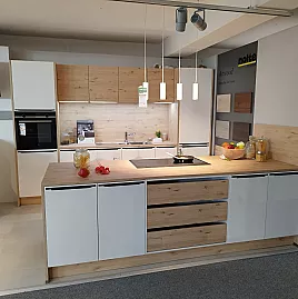 Nolte Lux - Moderne Küche - Halbinsel - Siemens Geräte