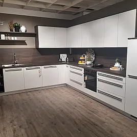 Moderne L-Küche  I  K007