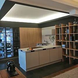 Moderne und zeitlose U-Küche