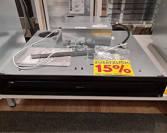 Neff Ausfahrbarer Tischlüfter ca.90 cm - I98WMM1S5