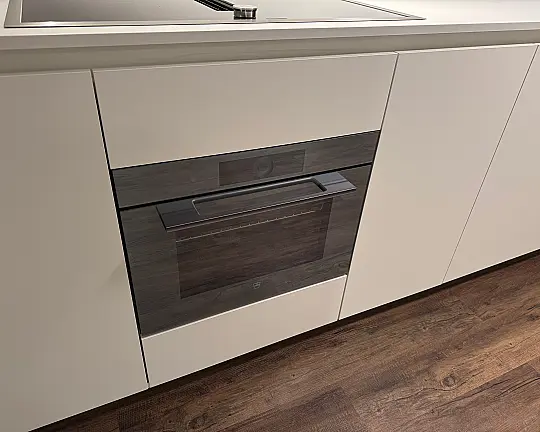 Combair V4000 45P in Spiegelglas Platinum - 2105800011