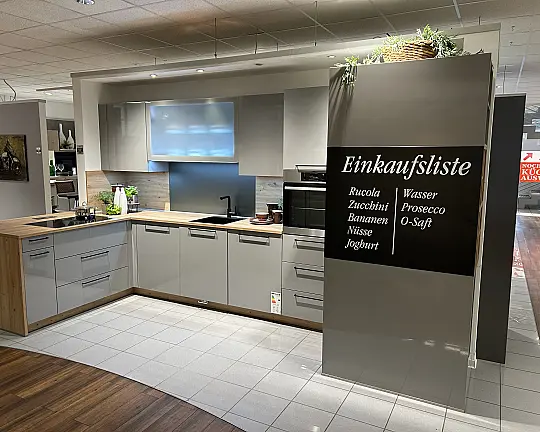 Laser Billant Lacklaminat Hochglanz in Perlgrau - Häcker Küche, Laser Billant Lacklaminat Hochglanz