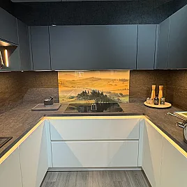 Velluto U-Form mit hochwertiger Grundig Austattung