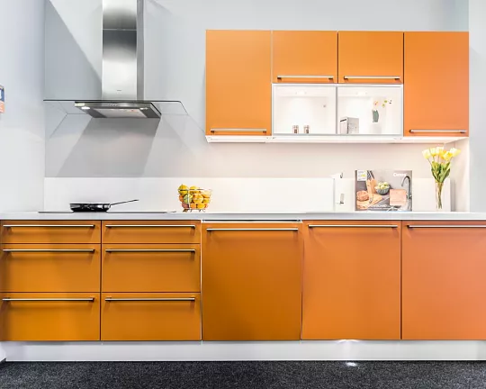 Speed Oranje 4 - Moderne rechte keuken in oranje