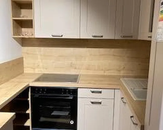 Moderne Landhausküche, klein aber fein - Lotus