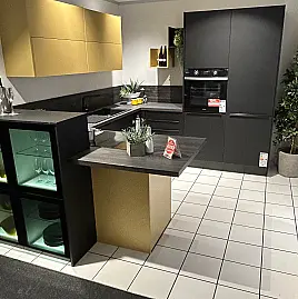 Ausstellungsküche 136, U-Form für offenen Küchen-Wohnbereich