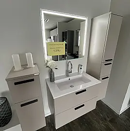 Hochwertige Badezimmer Möbel von Nobilia