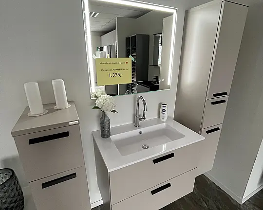 Hochwertige Badezimmer Möbel von Nobilia - Laser Sand Matt