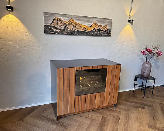 Luxus Sideboard mit V-Zug Weinkühler, Mooreiche & Schwarzstahl - Black Walnut
