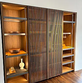 Vitrinenschrank