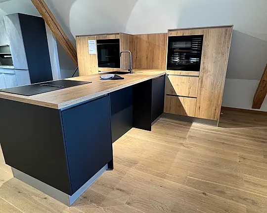 Häcker Musterküche - AV2135