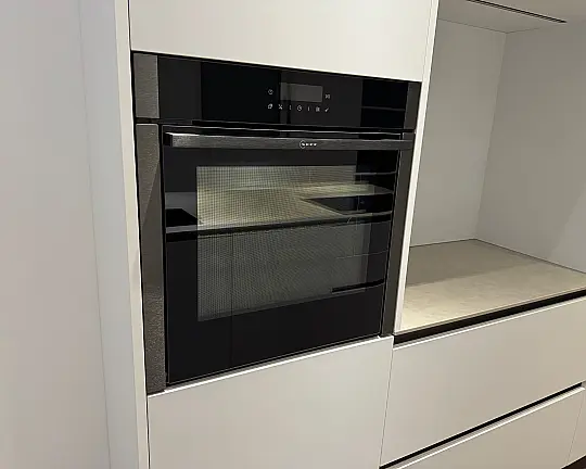 Einbaubackofen mit Pyrolyse und AirFry in Graphite-Grey - B2ACJ7AG3