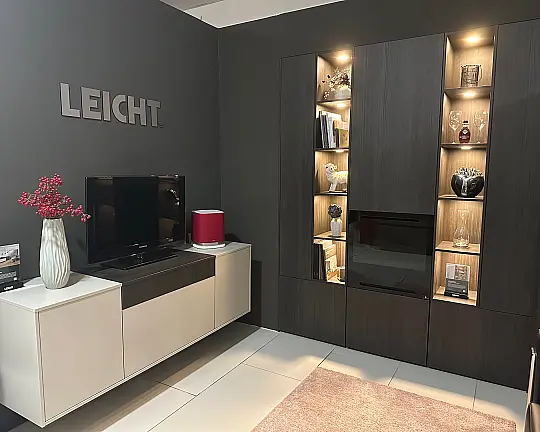 Wohn- und TV-Wand - Wohn- und TV-Wand in Bondi Olivgrau 134 gemixt mit Orlando Bergrobinie 345