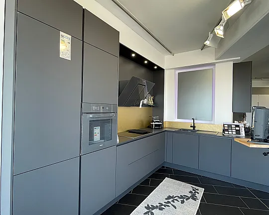 hochwertige Z-Küche in graphit Mattlack - AV 2035-GL