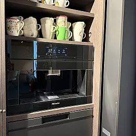 Einbau-Kaffeevollautomat mit DirectWater