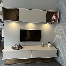 funktionale TV-Wohnwand im aktuellen Design