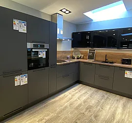 Moderne L-Küche graphit Softlack und Eiche