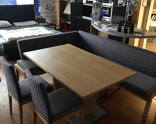 Eckbankgruppe Wildeiche mit Tisch + 2 Stühle - AVELLINO Wildeiche Samtlack Bezugsstoff grau
