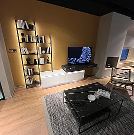 Exklusive Wohnwand - Messestück - LED-Backlight-Stollenregal - indirekte LED-Beleuchtung - Luxus pur