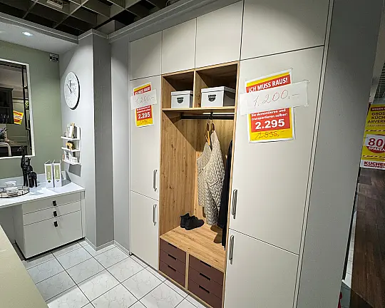 Garderobe - Biega Muschelweiß satin