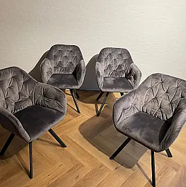 4 Gepolsterte Stühle in Dunkelgrau