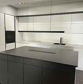 SieMatic Musterküche SLC grifflos