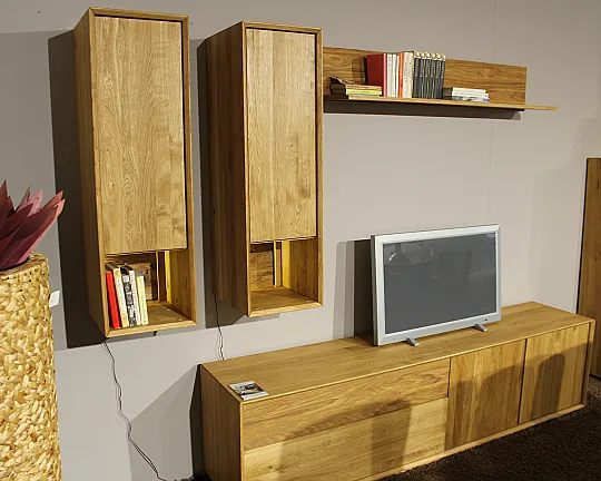 Wohnwand Eiche massiv beleuchtet modern Design Naturholz Wohnzimmer TV-Möbel + Regale hochwertige & moderne Wohnkombination - Missoula