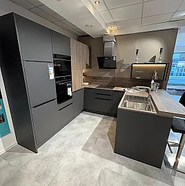 Moderne U-Küche im gemütlich modernen Style