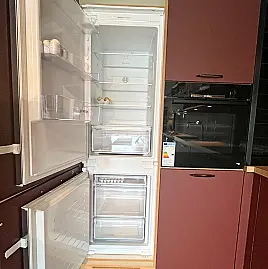kleine Stauraumlösung Modern Rostrot
