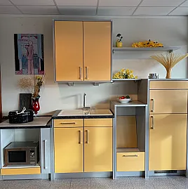 Küchenzeile – modular & flexibel stellbar ; Ausstellungsküche