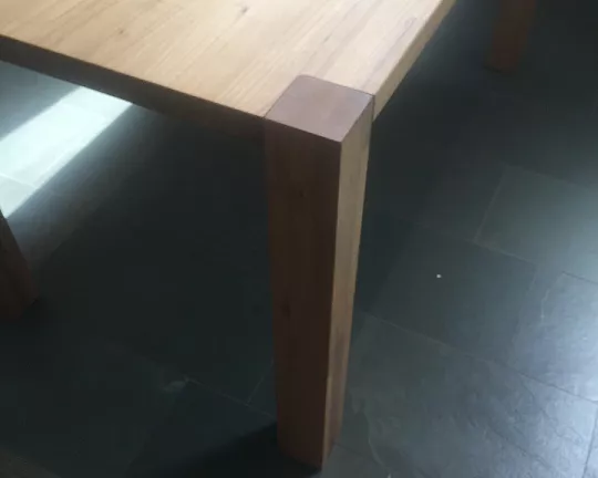 Eleganter Tisch in Ulme Keilgezinkt  (1500x800mm) / 50% Rabatt zu UVP! - Tisch von WAGNER & SCHÖNHERR