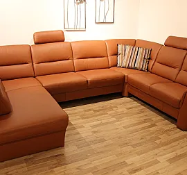 Sehr große Couchgarnitur in U-Form mit hochwertigem braunem Leder