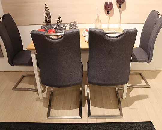 Zeitlose Schwingstühle mit breiten und einladenden Sitzflächen in Anthrazit - Artos XL